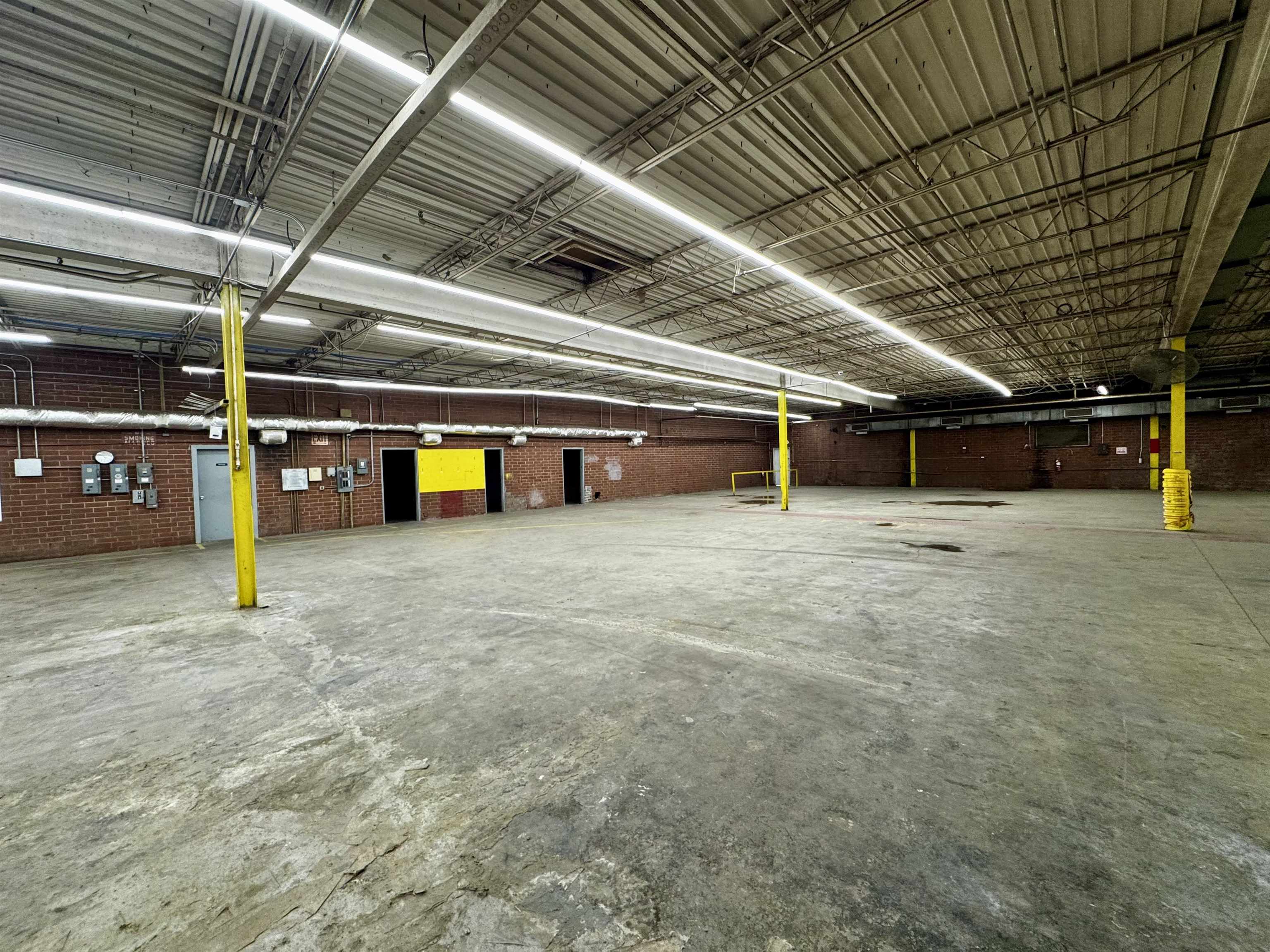 253 Hampton Ave. Unit: 253 South Hampton Avenue