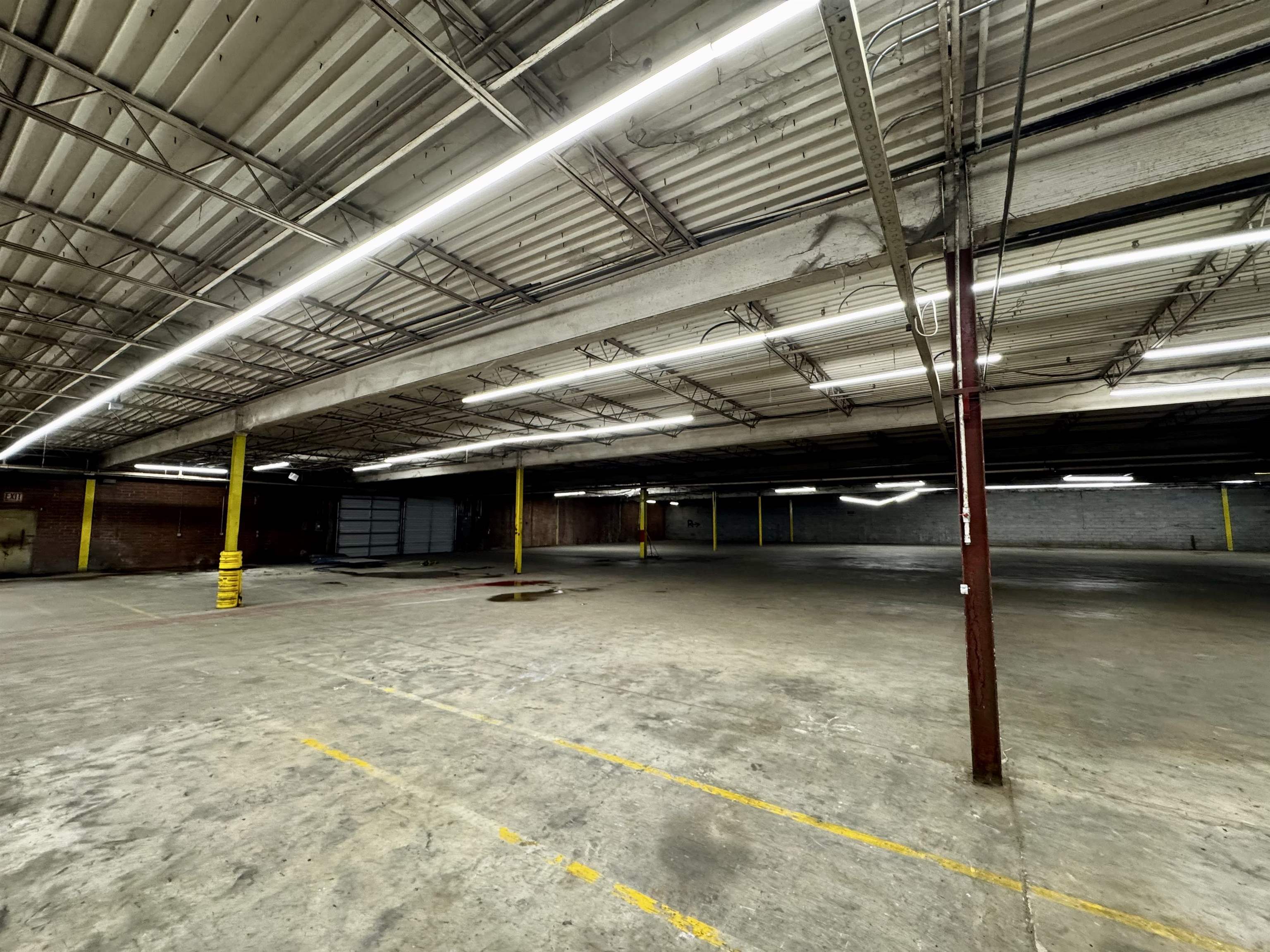 253 Hampton Ave. Unit: 253 South Hampton Avenue