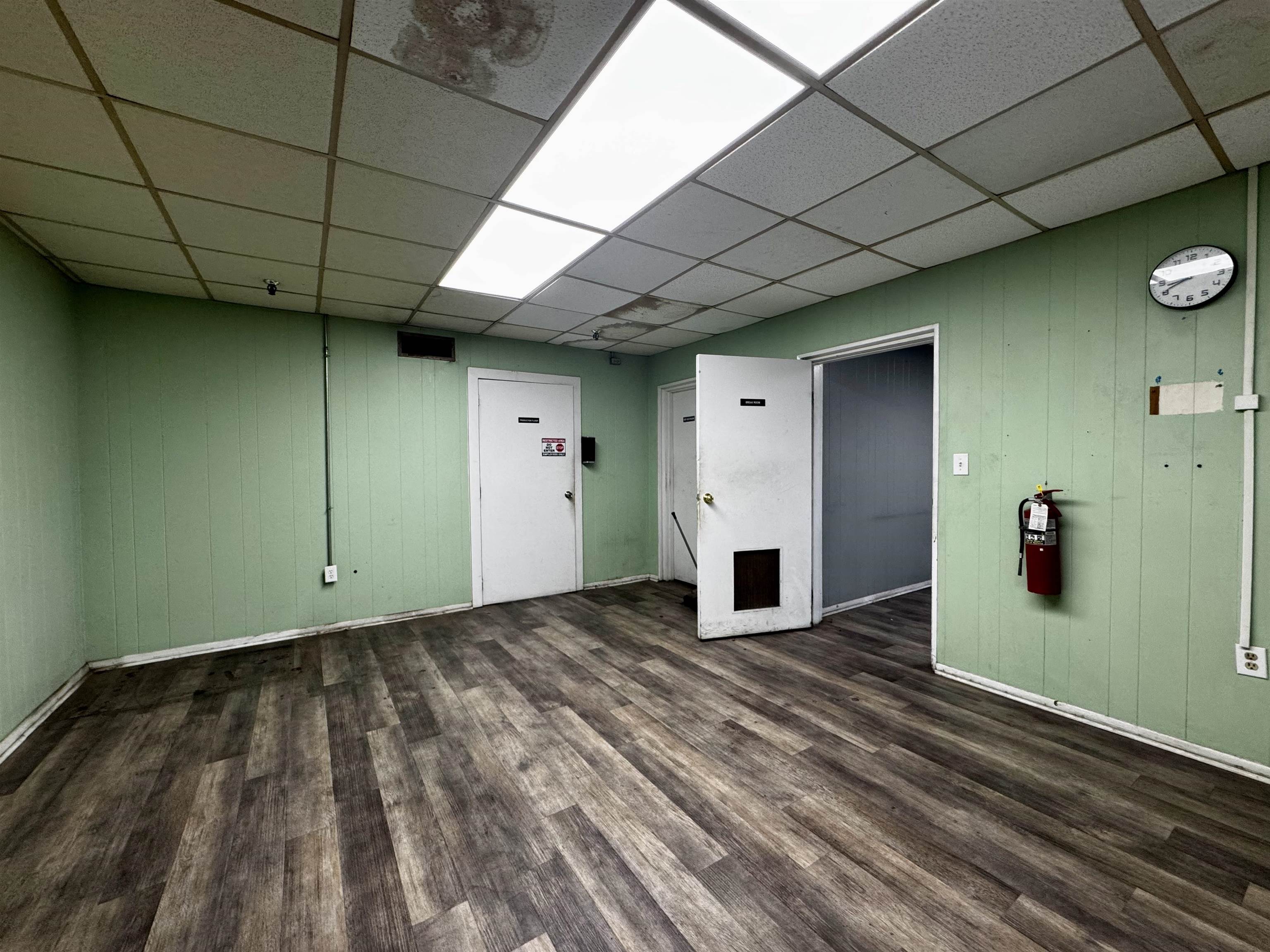 253 Hampton Ave. Unit: 253 South Hampton Avenue