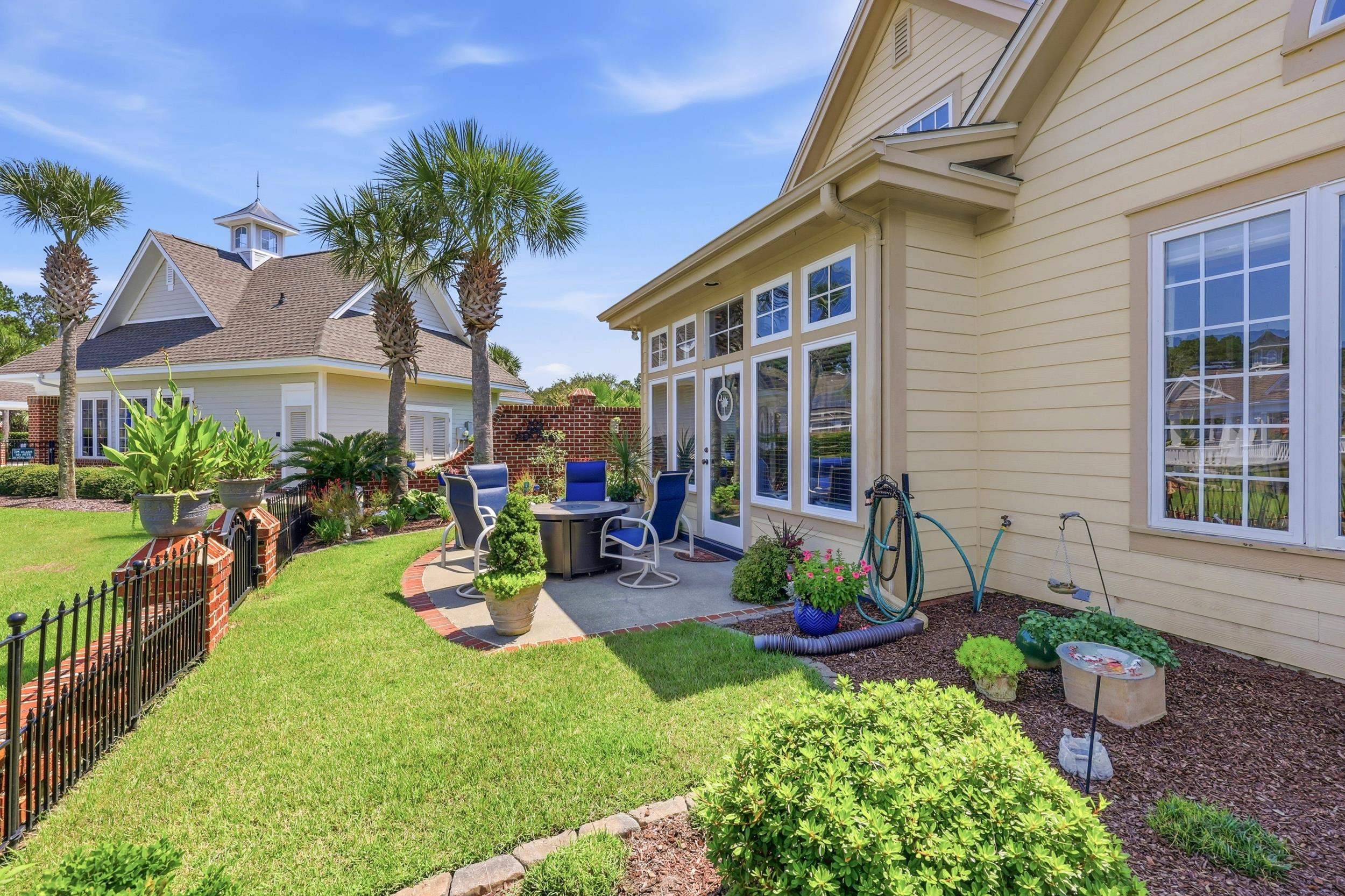 627 Huntington Lake Circle Unit: 52