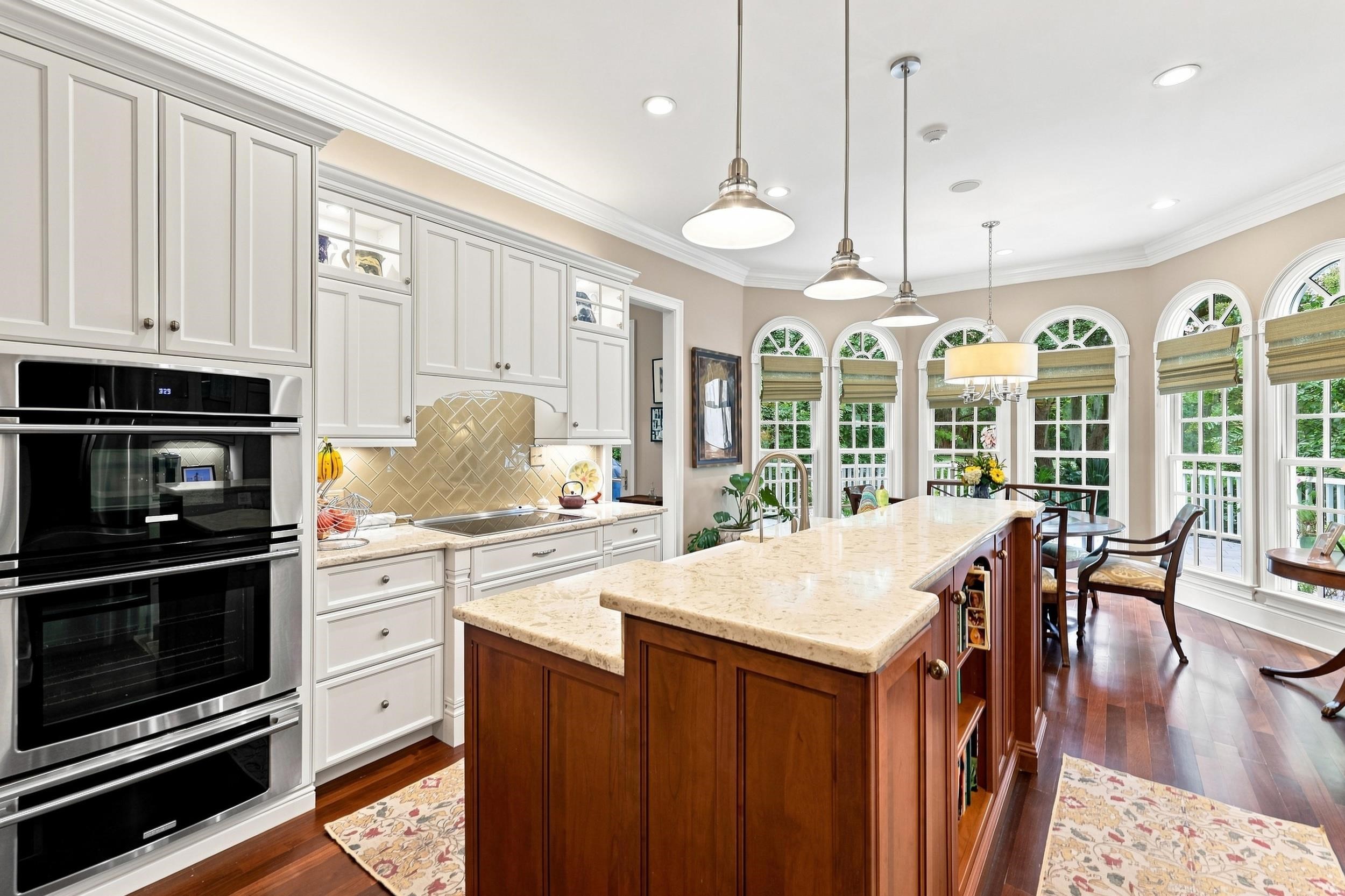 4502 Richmond Hill Dr.