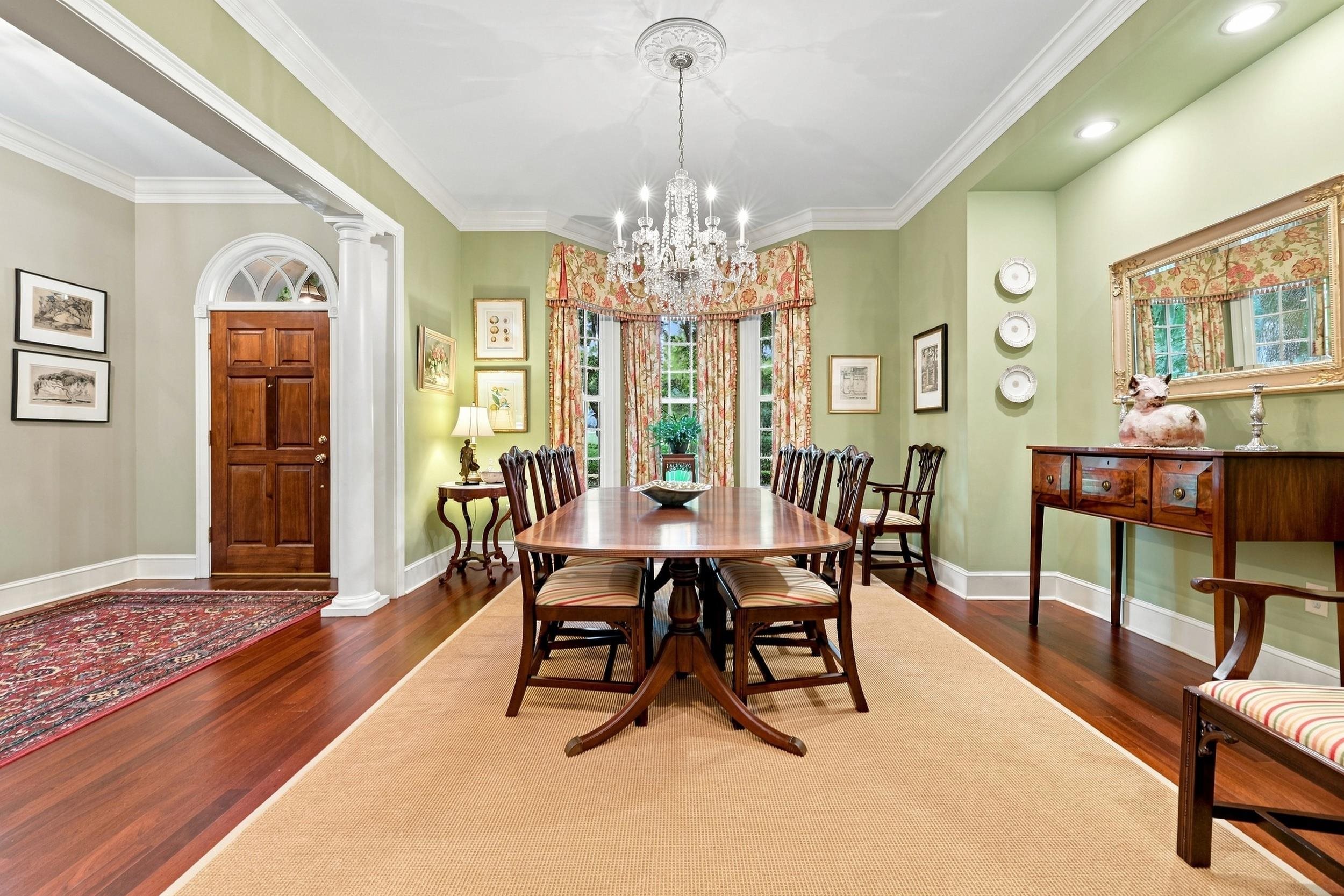 4502 Richmond Hill Dr.