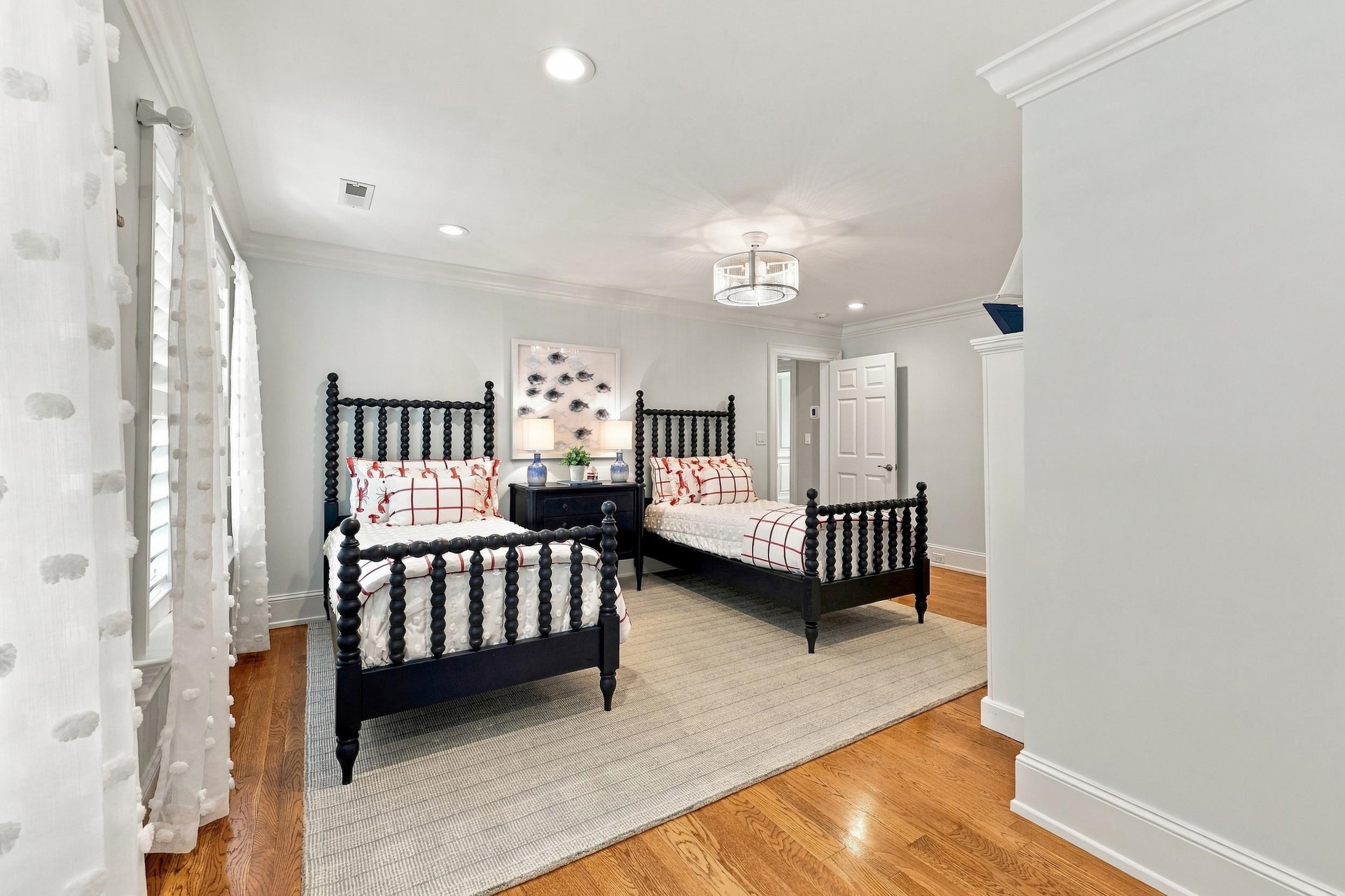 115 Woodmont Ln., Heritage Plantation