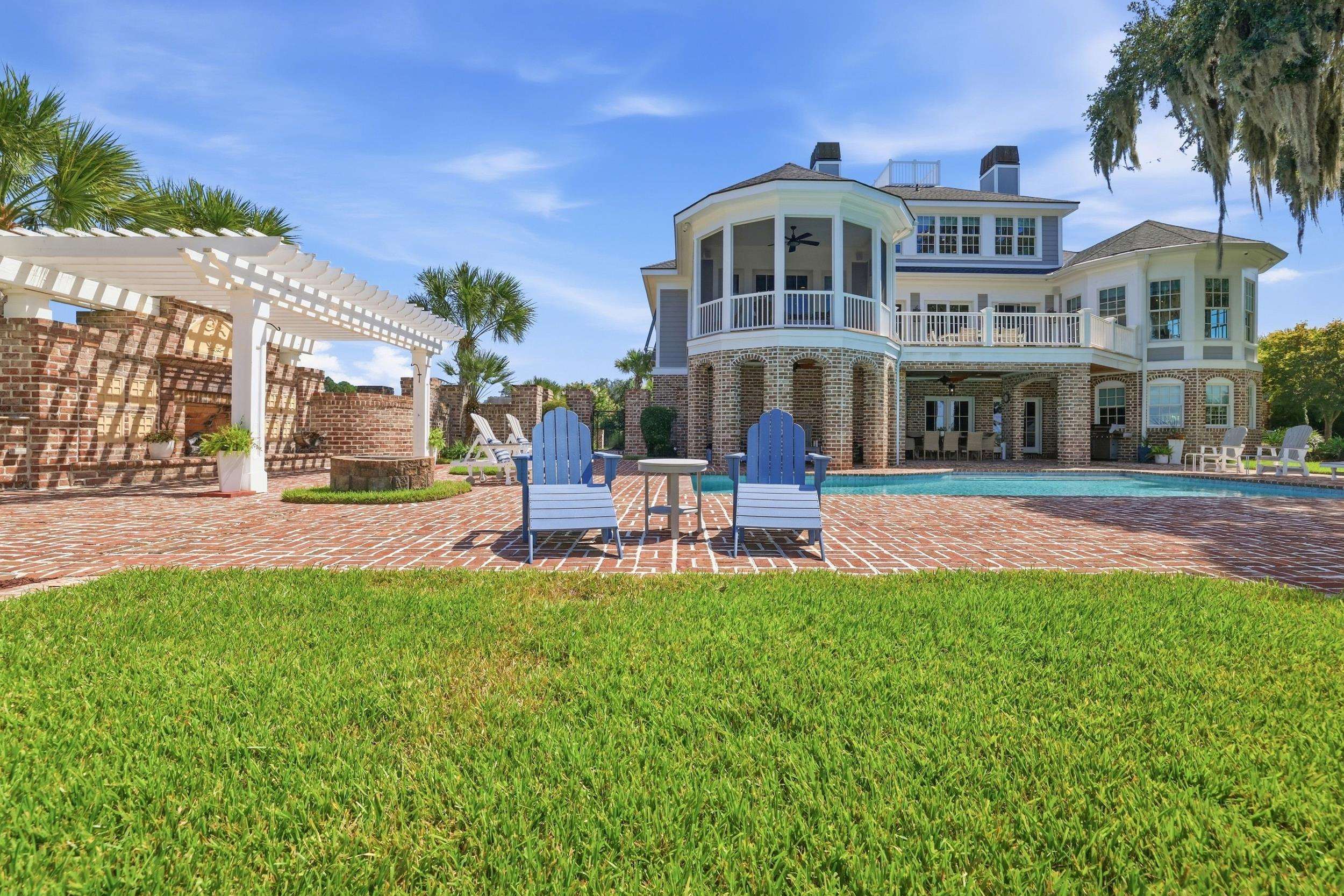 115 Woodmont Ln., Heritage Plantation