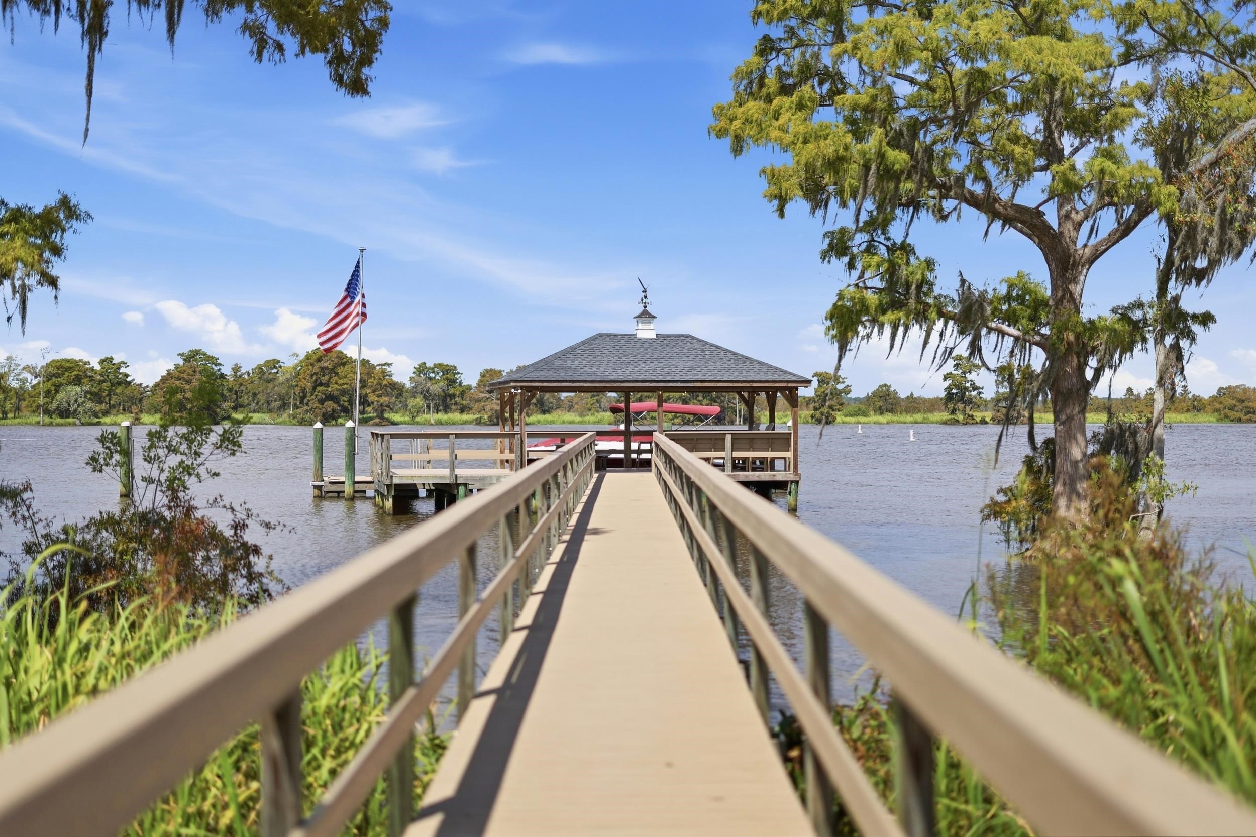 115 Woodmont Ln., Heritage Plantation