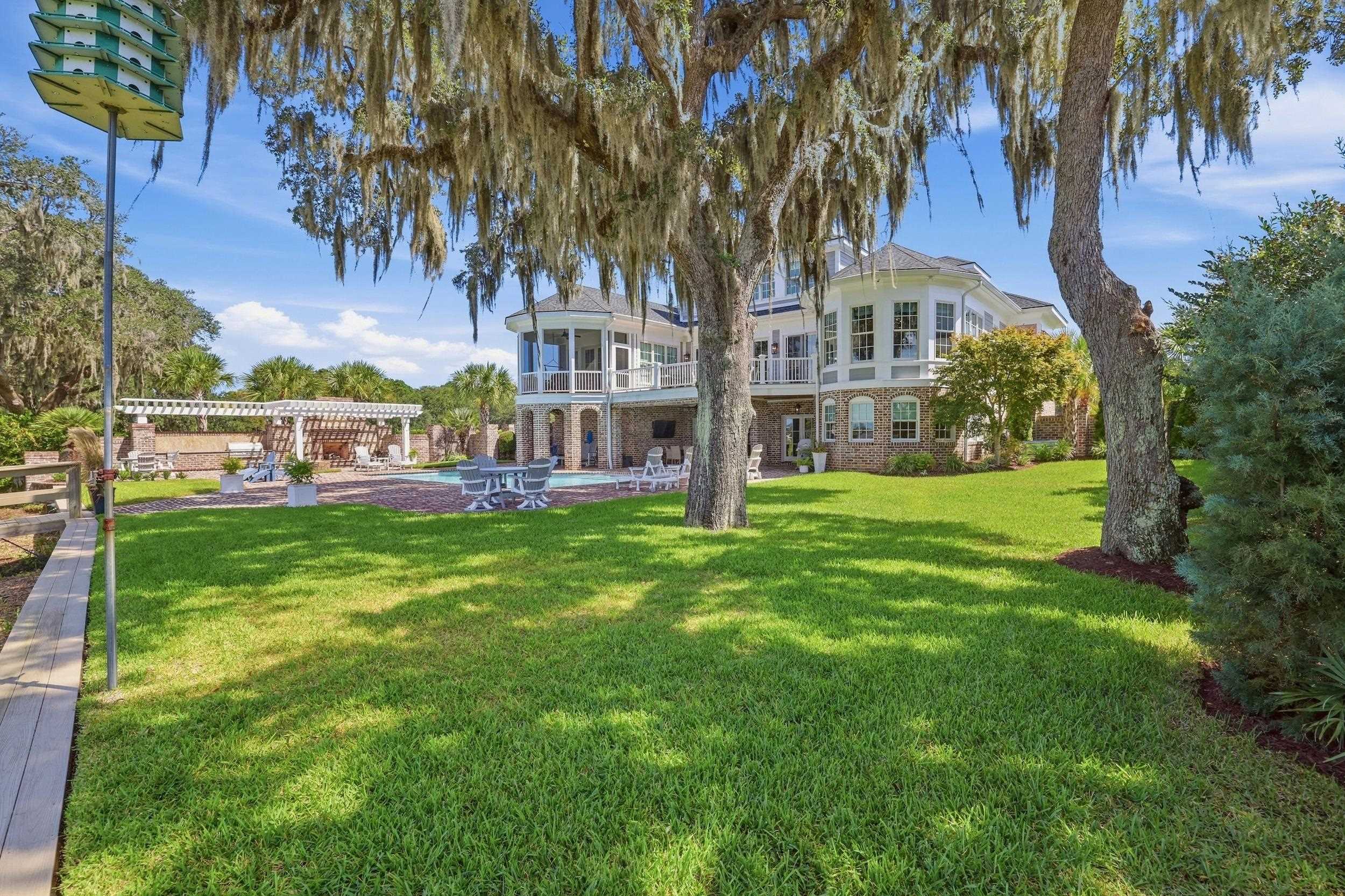 115 Woodmont Ln., Heritage Plantation