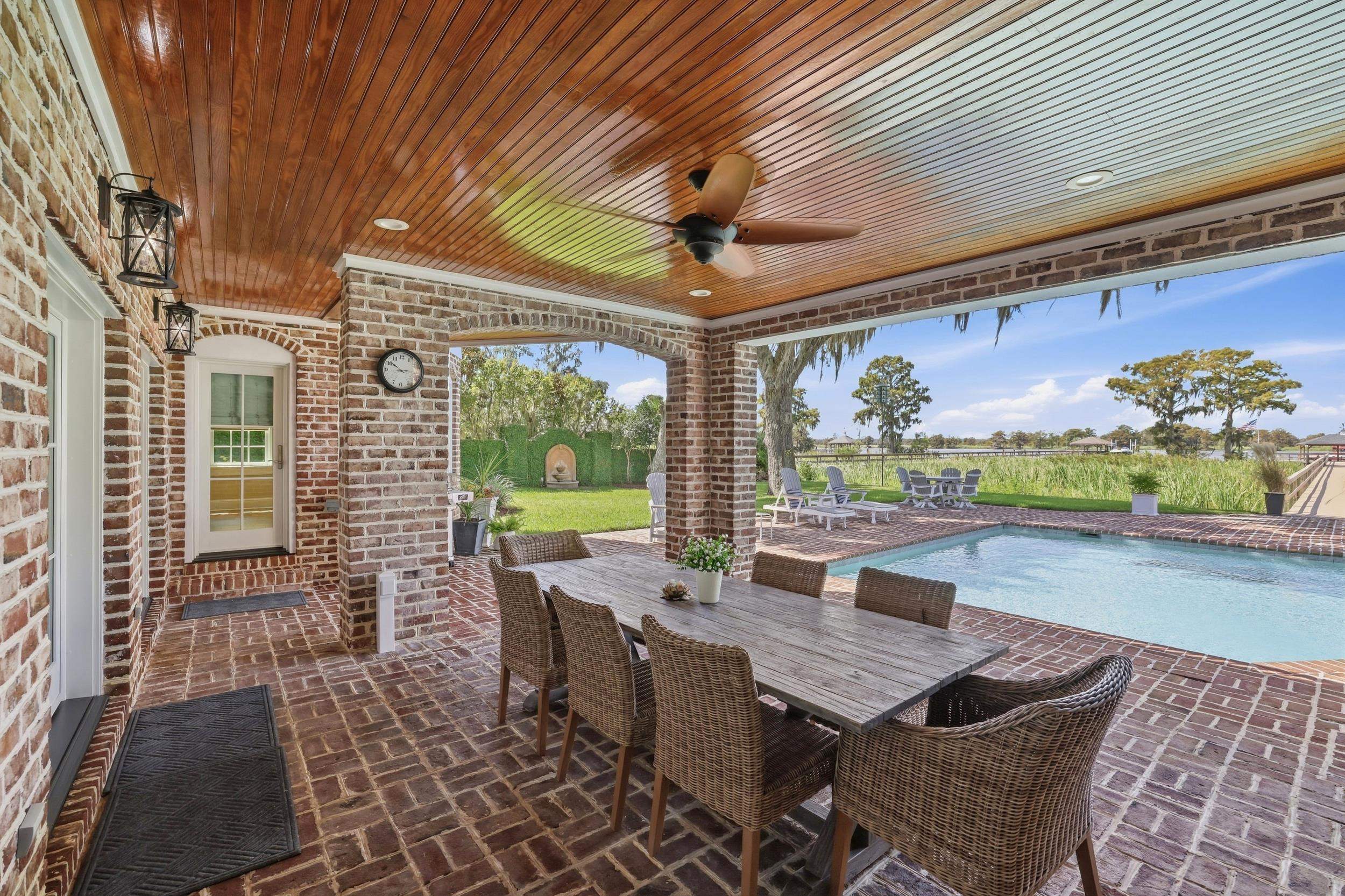 115 Woodmont Ln., Heritage Plantation