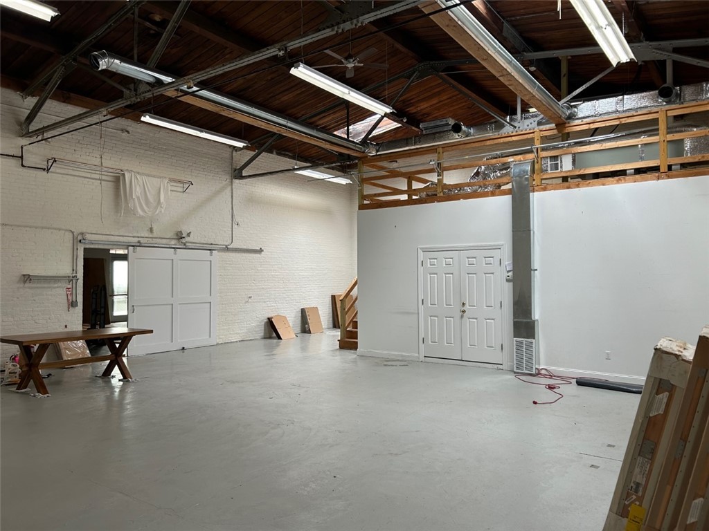 32 Friendship Street