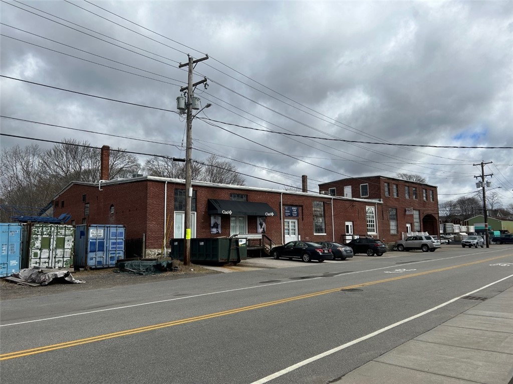 32 Friendship Street