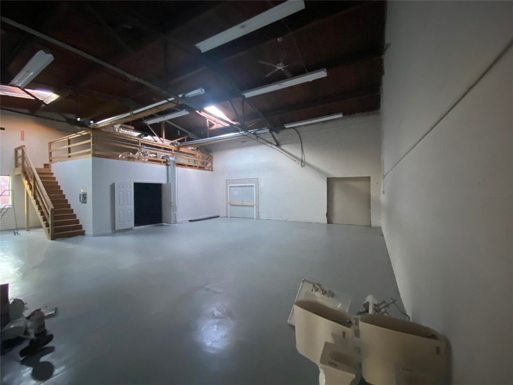 32 Friendship Street