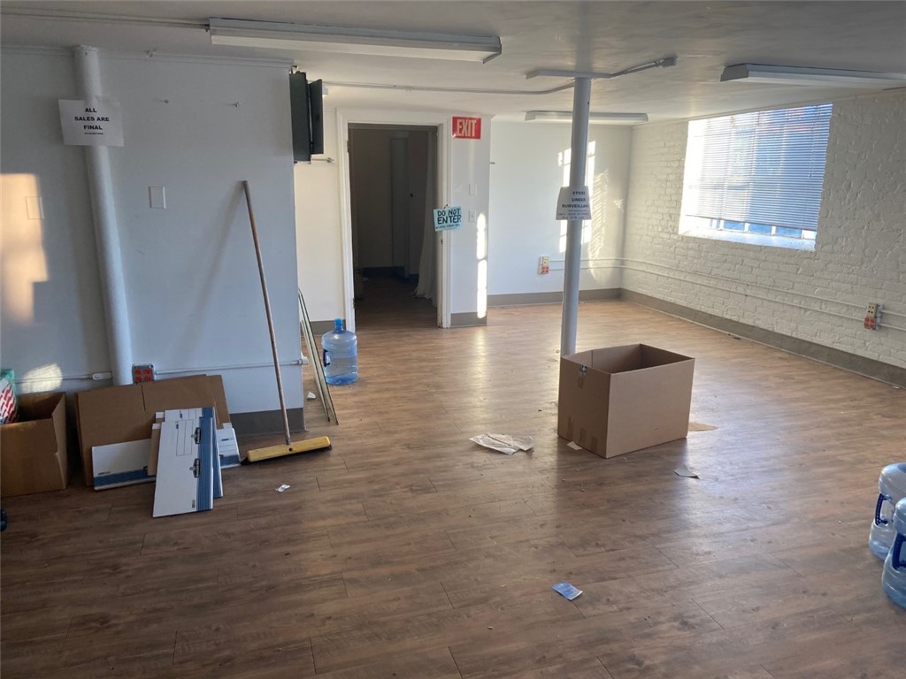 32 Friendship Street