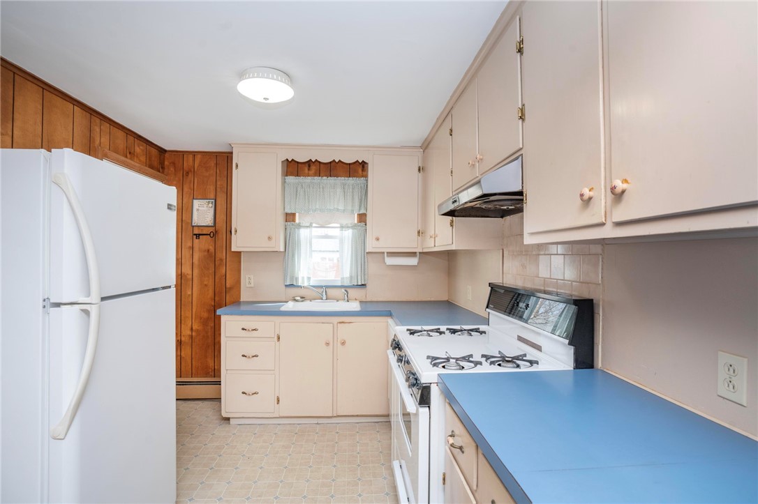 22 Dewey Avenue