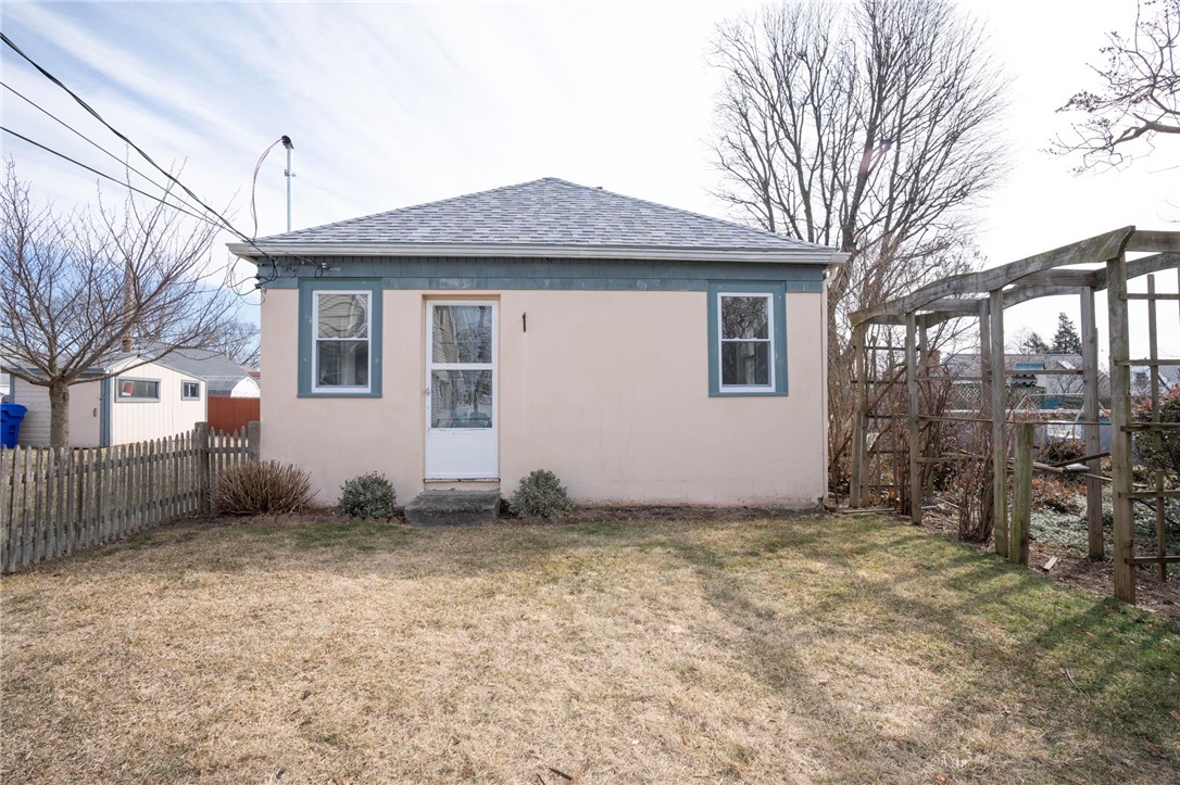 22 Dewey Avenue