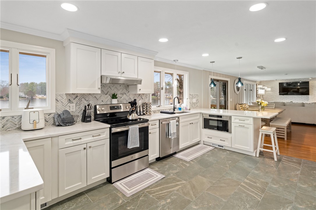 80 Wood Cove Drive