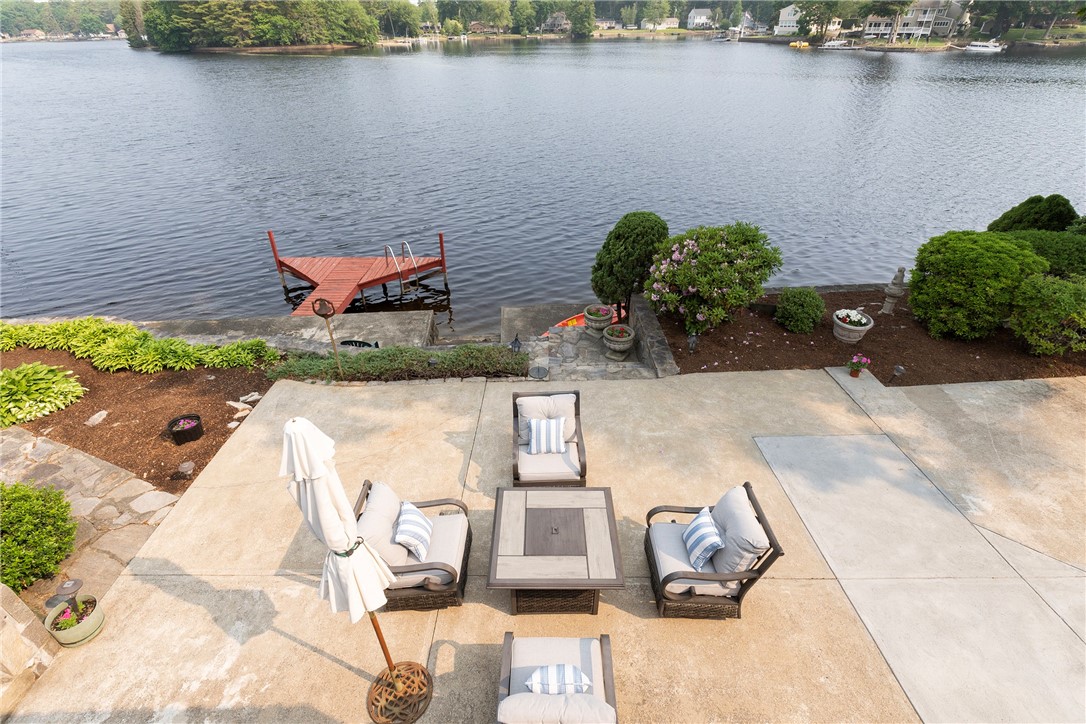 80 Wood Cove Drive