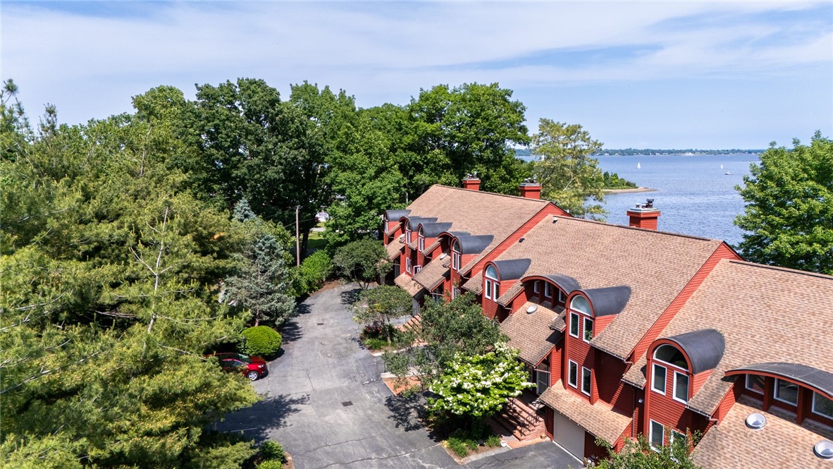 40 Oak Grove Street 10