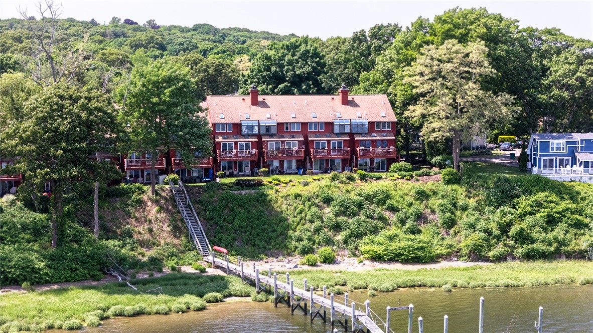 40 Oak Grove Street 10