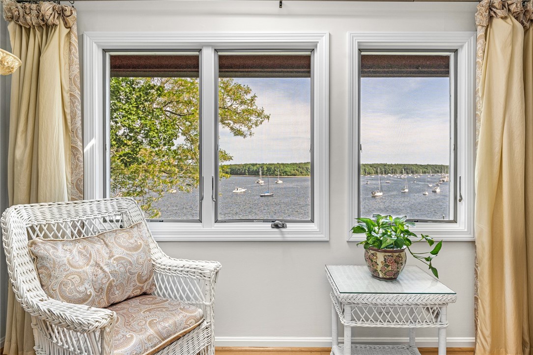 40 Oak Grove Street 10