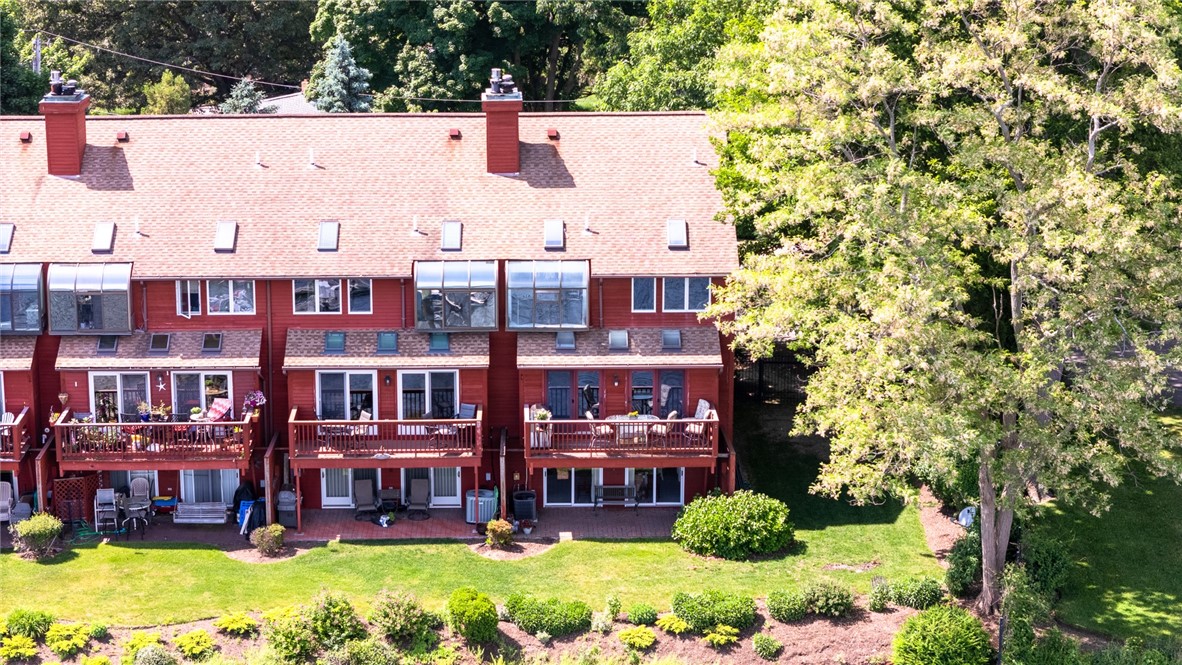 40 Oak Grove Street 10