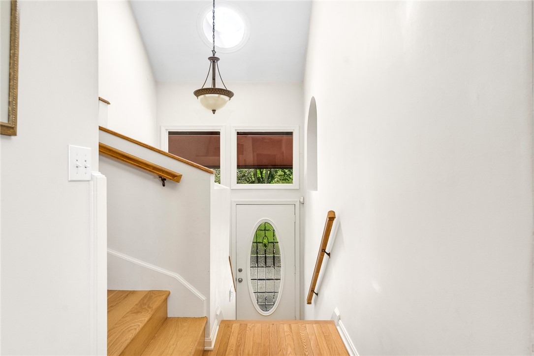 40 Oak Grove Street 10