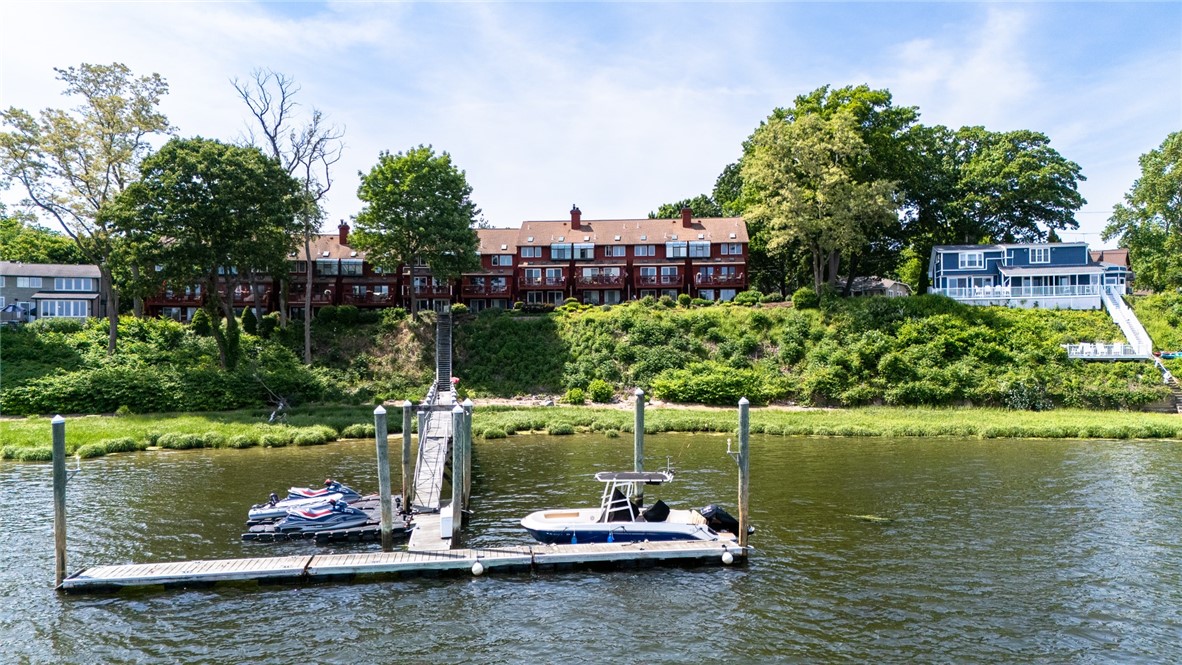 40 Oak Grove Street 10