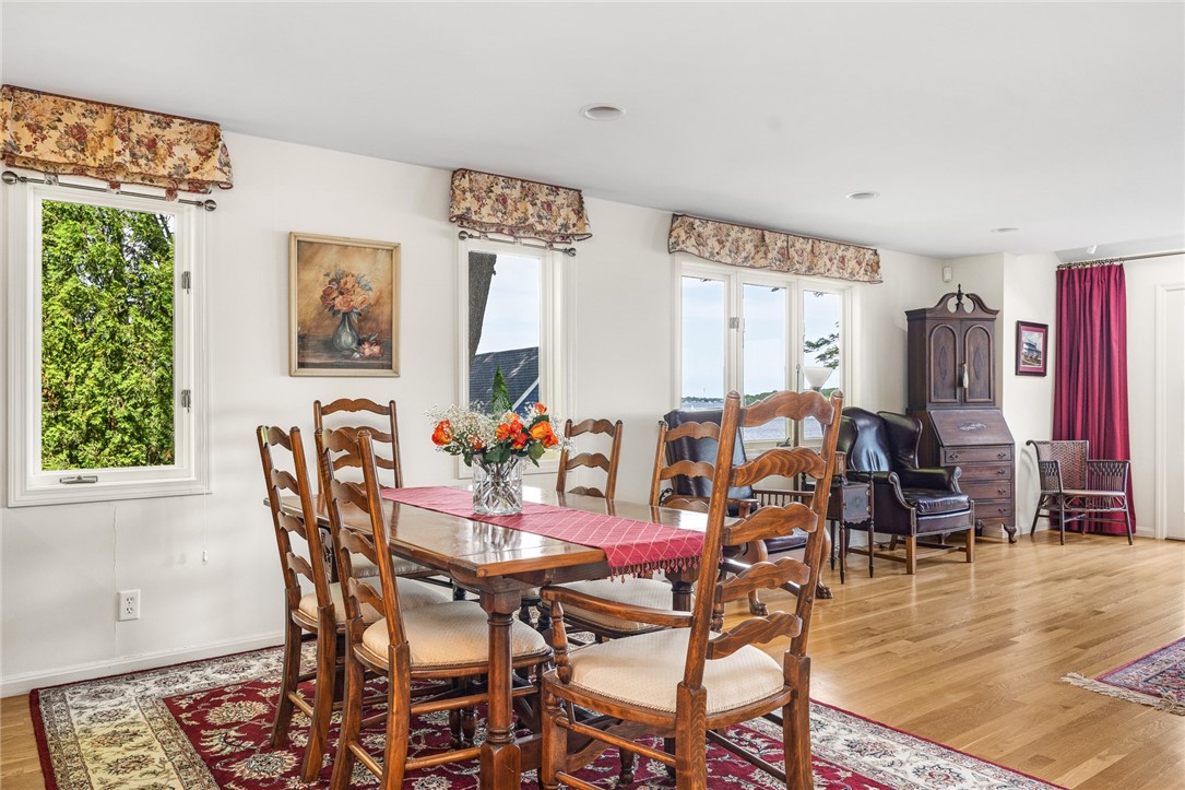 40 Oak Grove Street 10