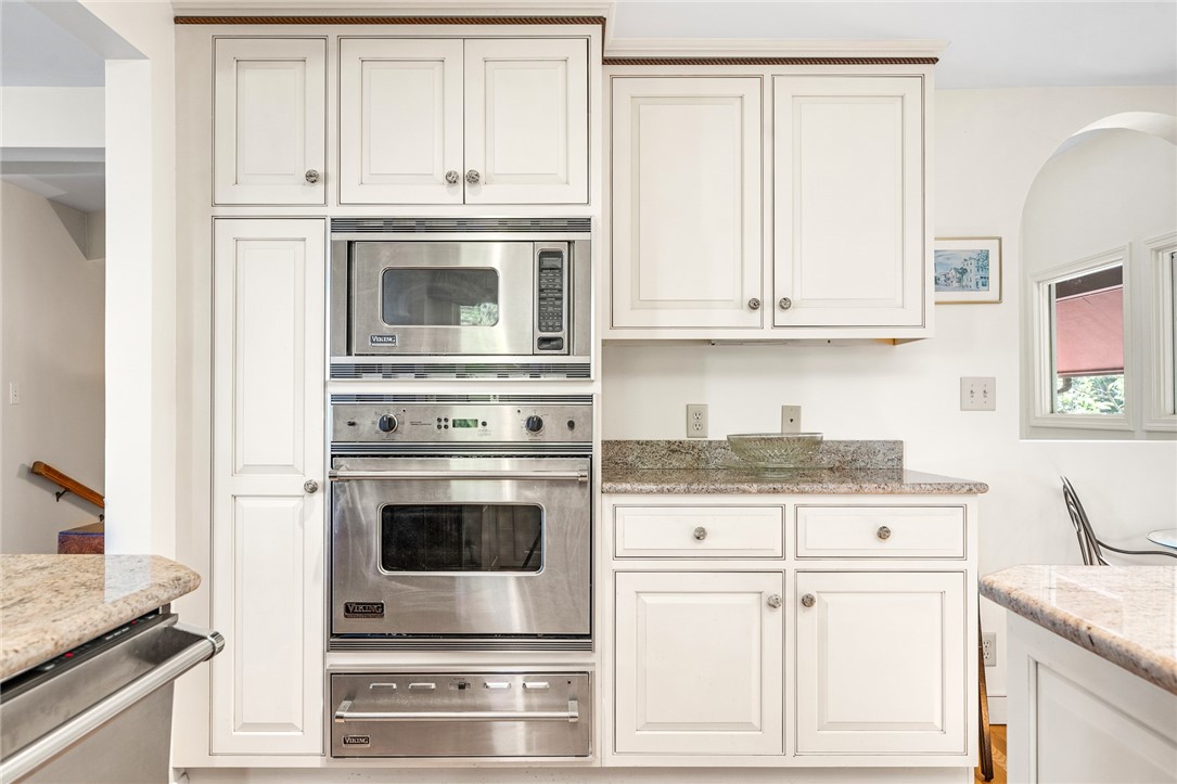 40 Oak Grove Street 10