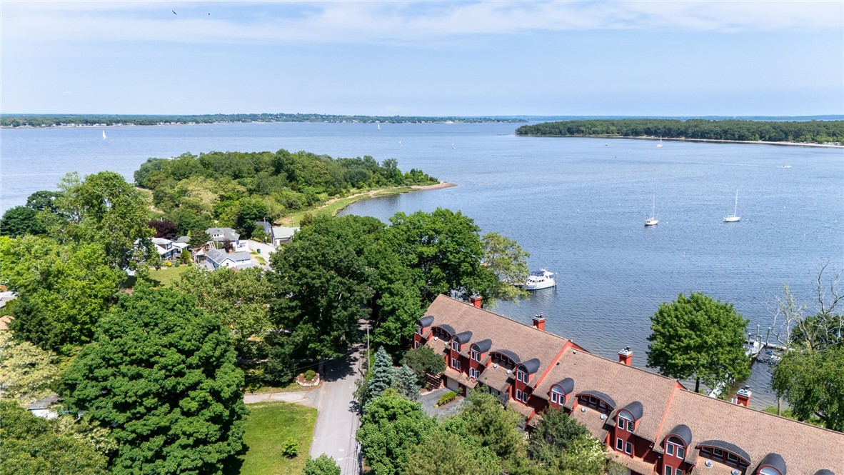 40 Oak Grove Street 10