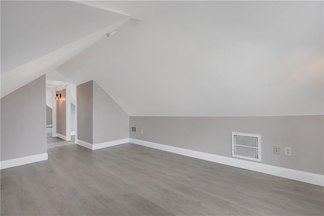 331 Williams Street 3