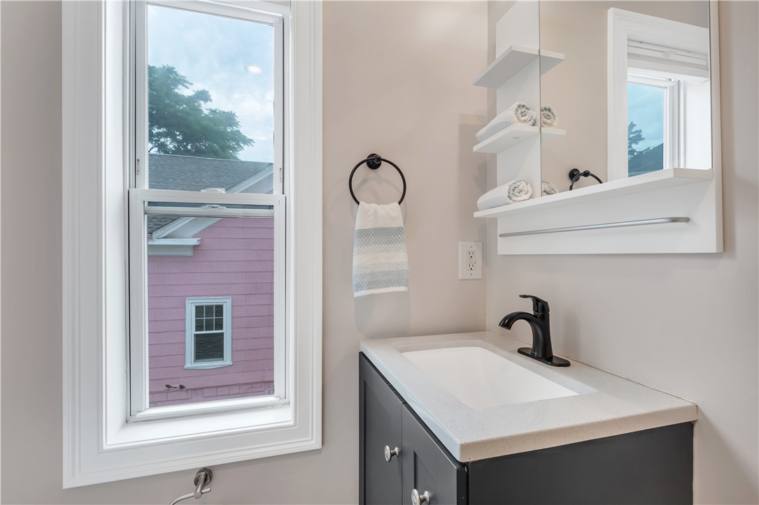 331 Williams Street 3