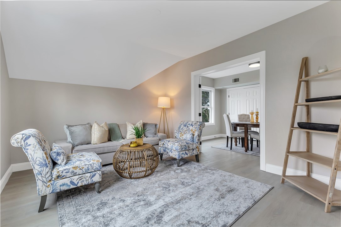 331 Williams Street 3