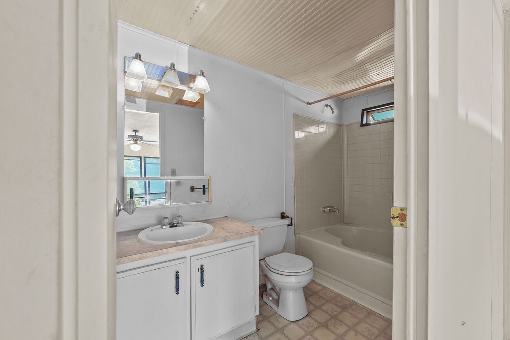 6 Sherwood Valley Drive