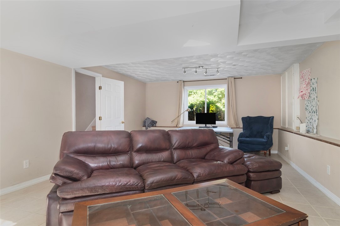 11 Hunts River Court