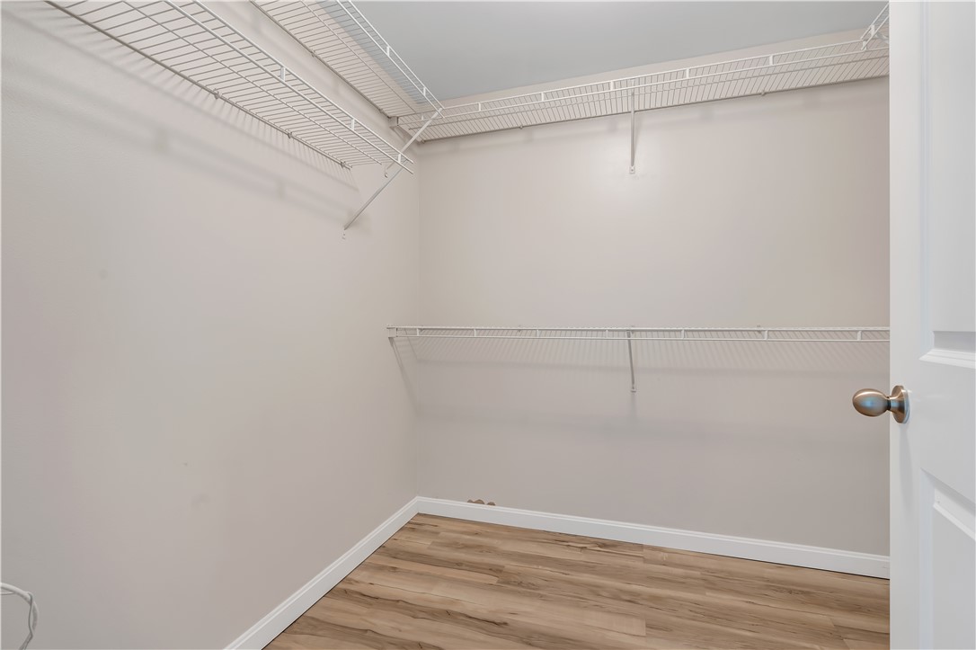 1000 Place 125 & S318