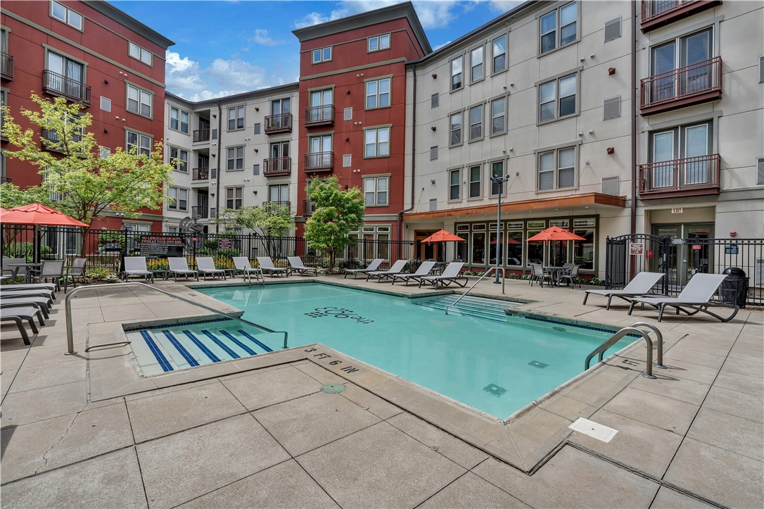 1000 Place 125 & S318