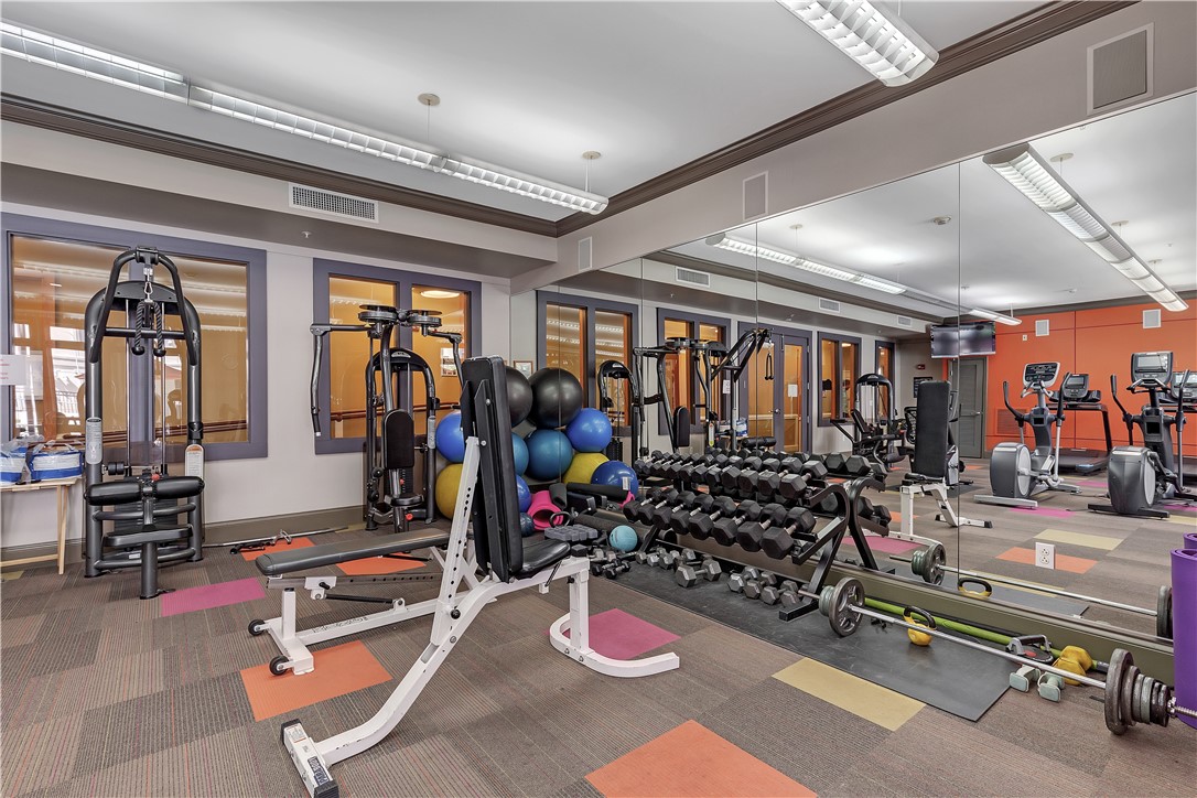 1000 Place 125 & S318