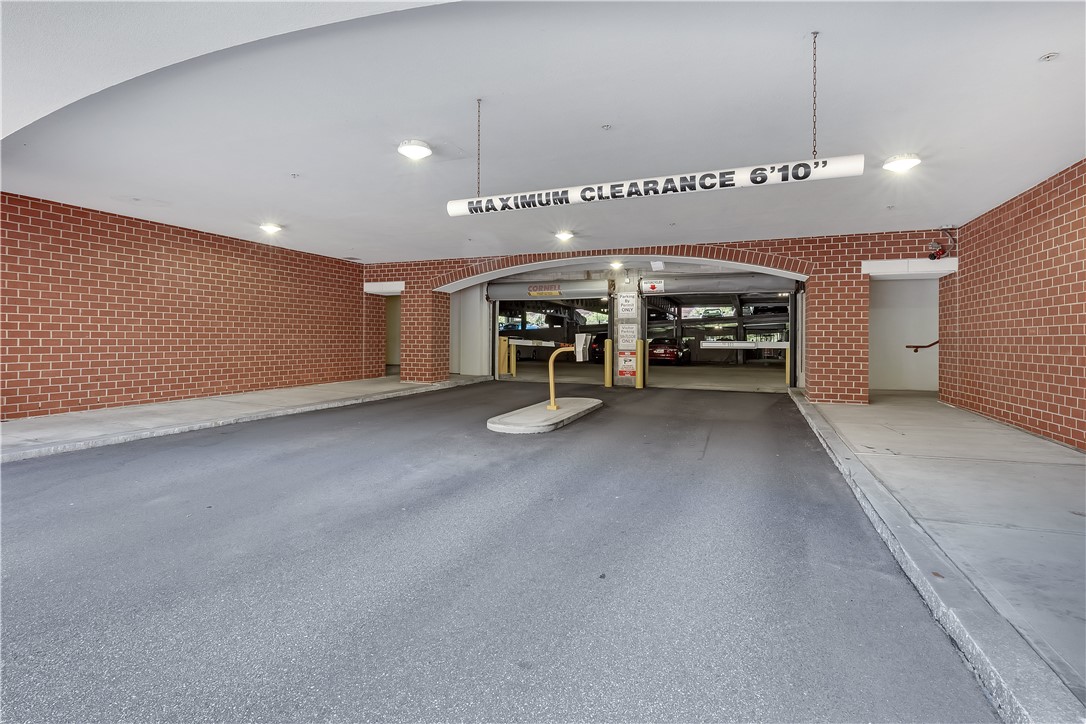 1000 Place 125 & S318