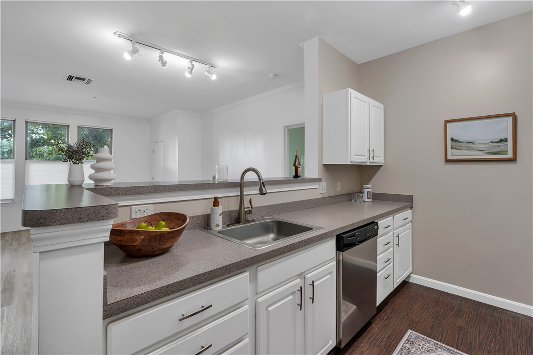 1000 Place 125 & S318