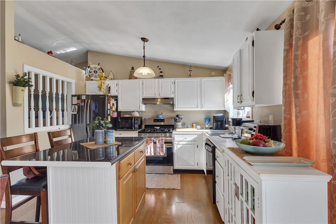 210 Pinegrove Avenue