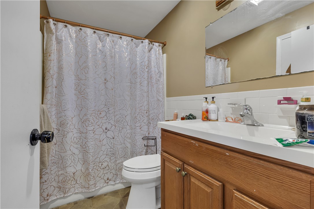 210 Pinegrove Avenue