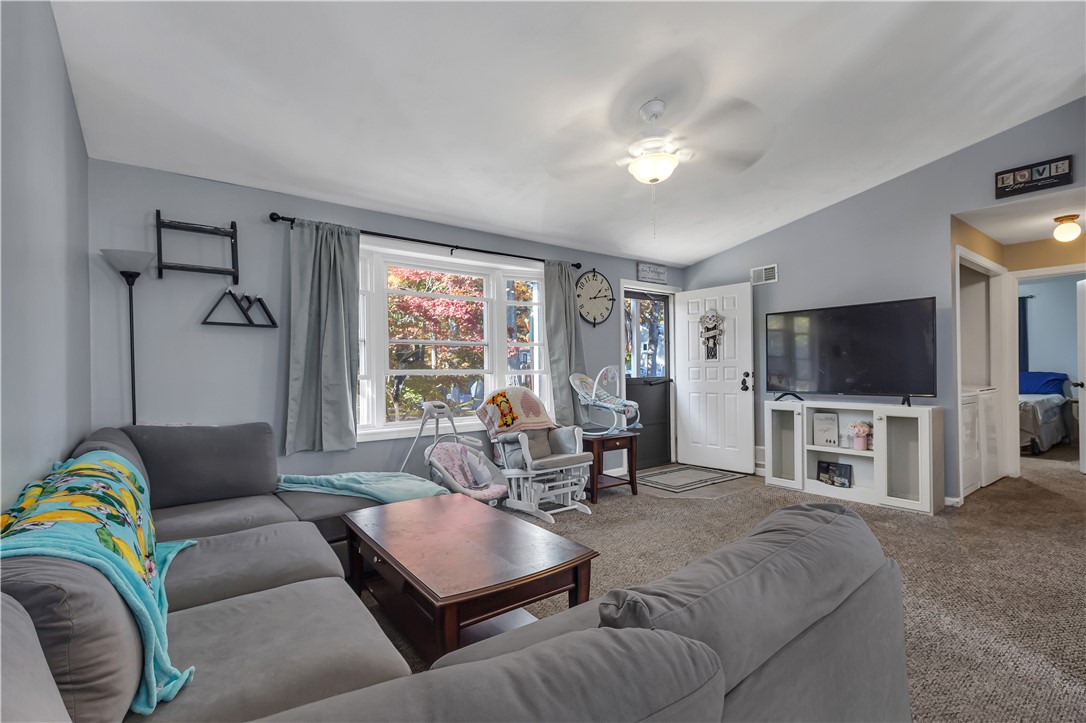 210 Pinegrove Avenue