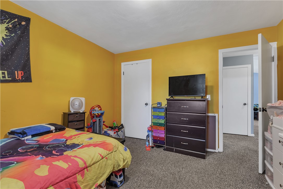 210 Pinegrove Avenue