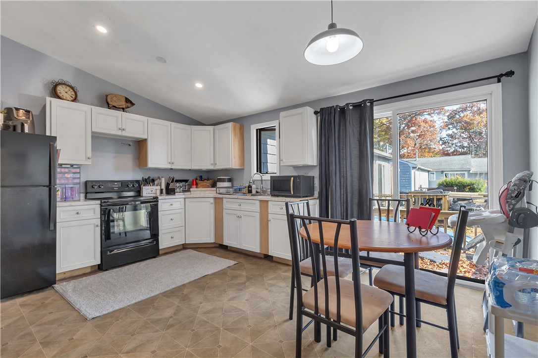 210 Pinegrove Avenue