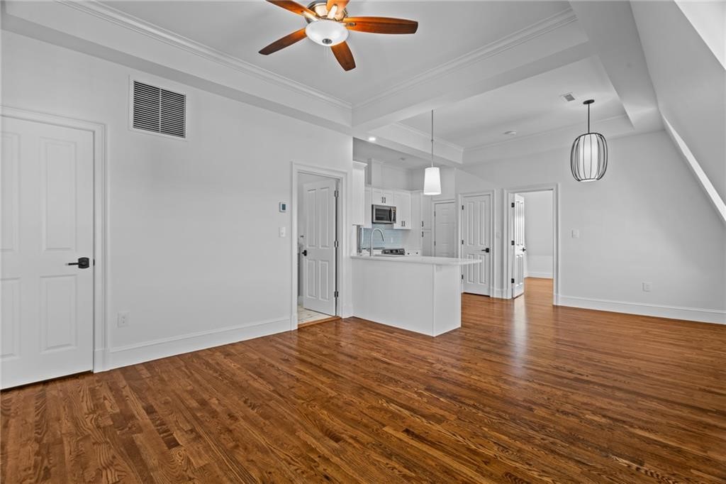 18 State Street 4 (2nd Floor West)