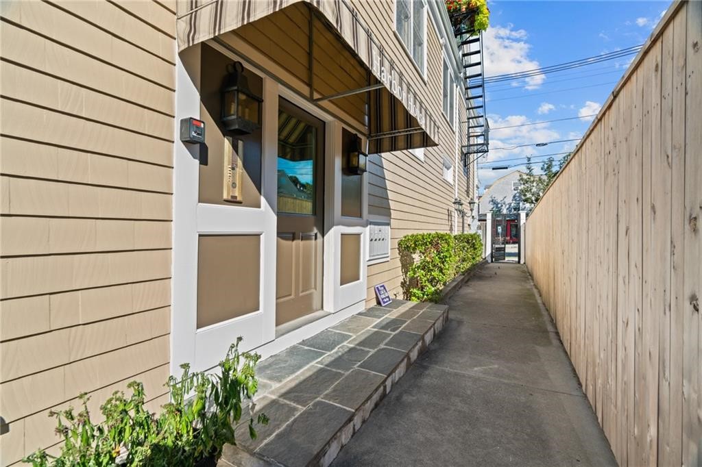 18 State Street 4 (2nd Floor West)