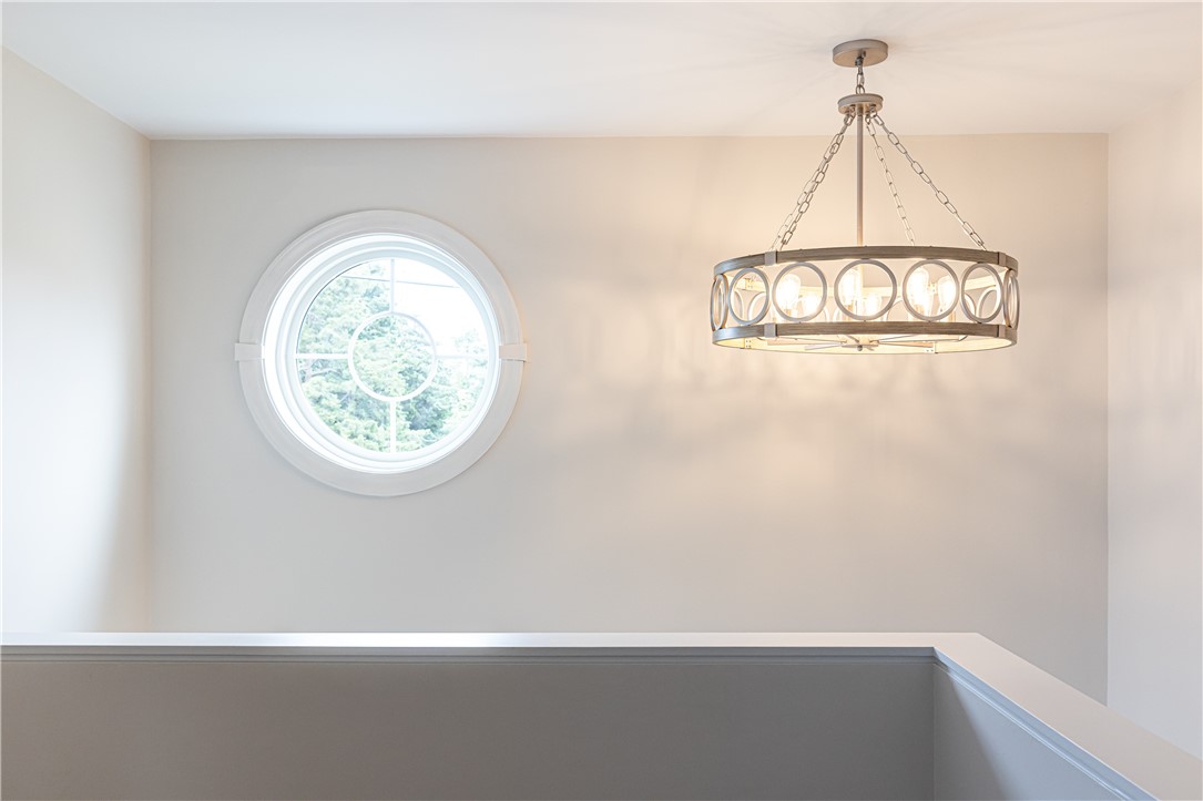 10 Mount Hope Avenue