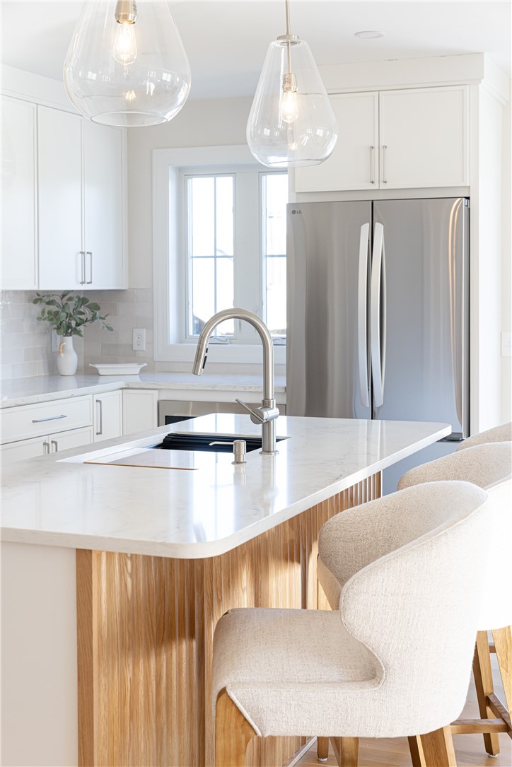 10 Mount Hope Avenue