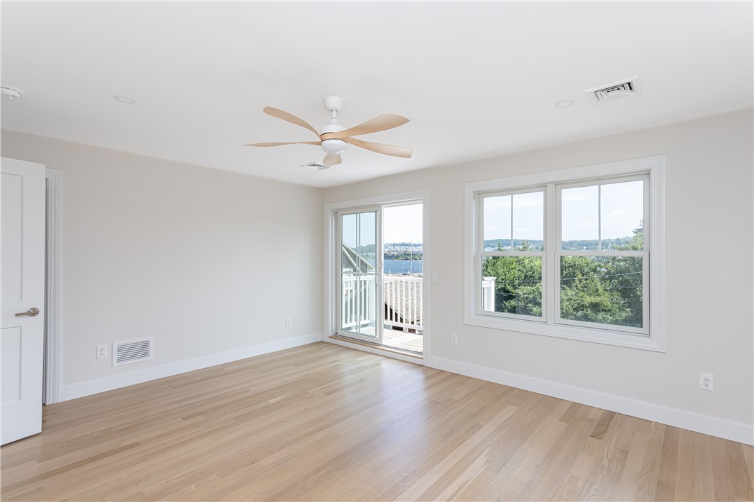 10 Mount Hope Avenue