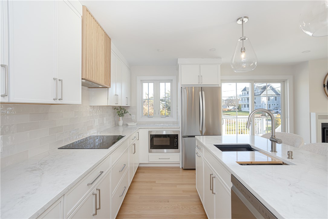 10 Mount Hope Avenue