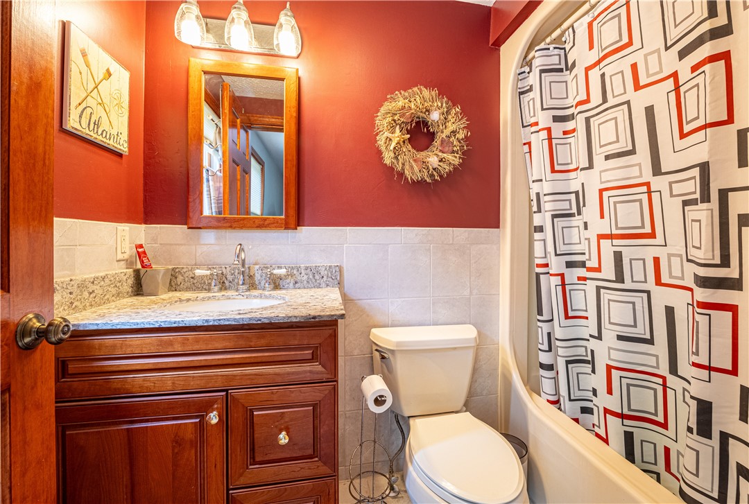 1846 East Wallum lake Road